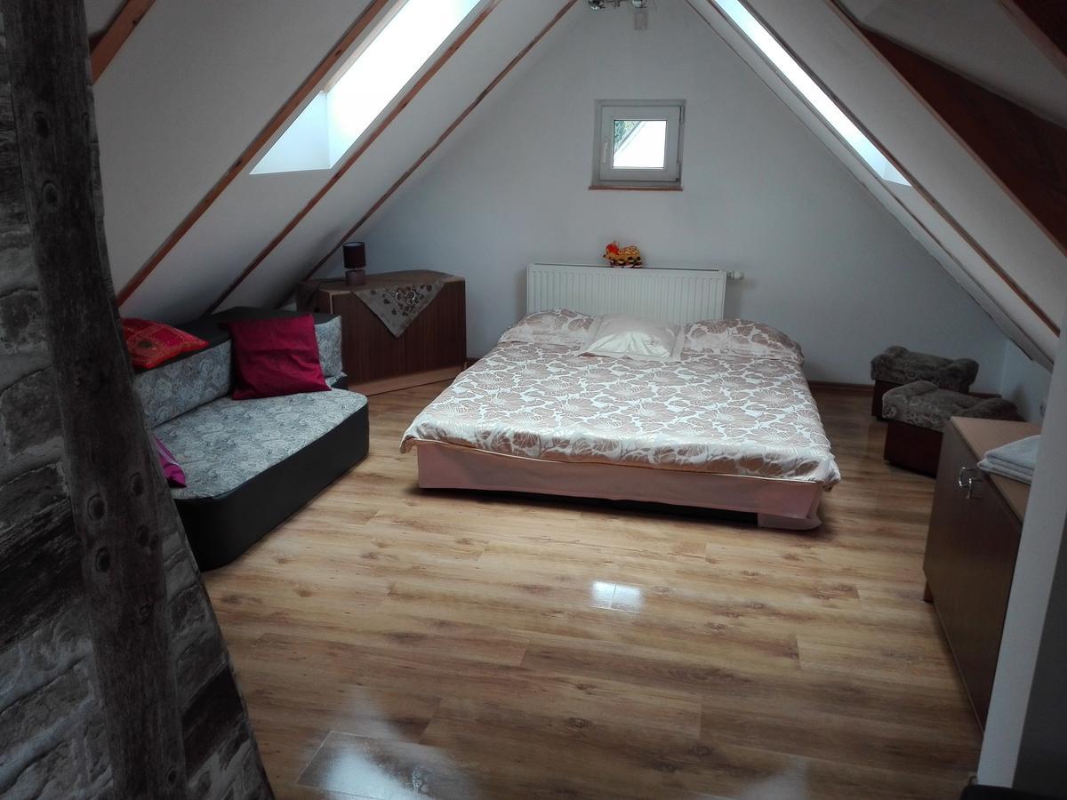 Hostel Madeira Гданськ Екстер'єр фото