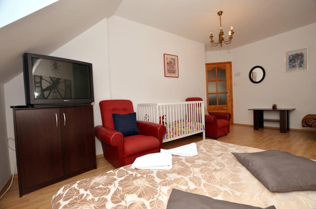 Hostel Madeira Гданськ Екстер'єр фото