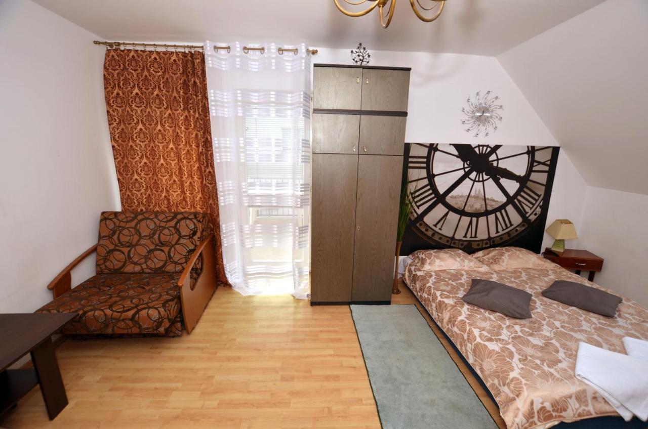 Hostel Madeira Гданськ Екстер'єр фото