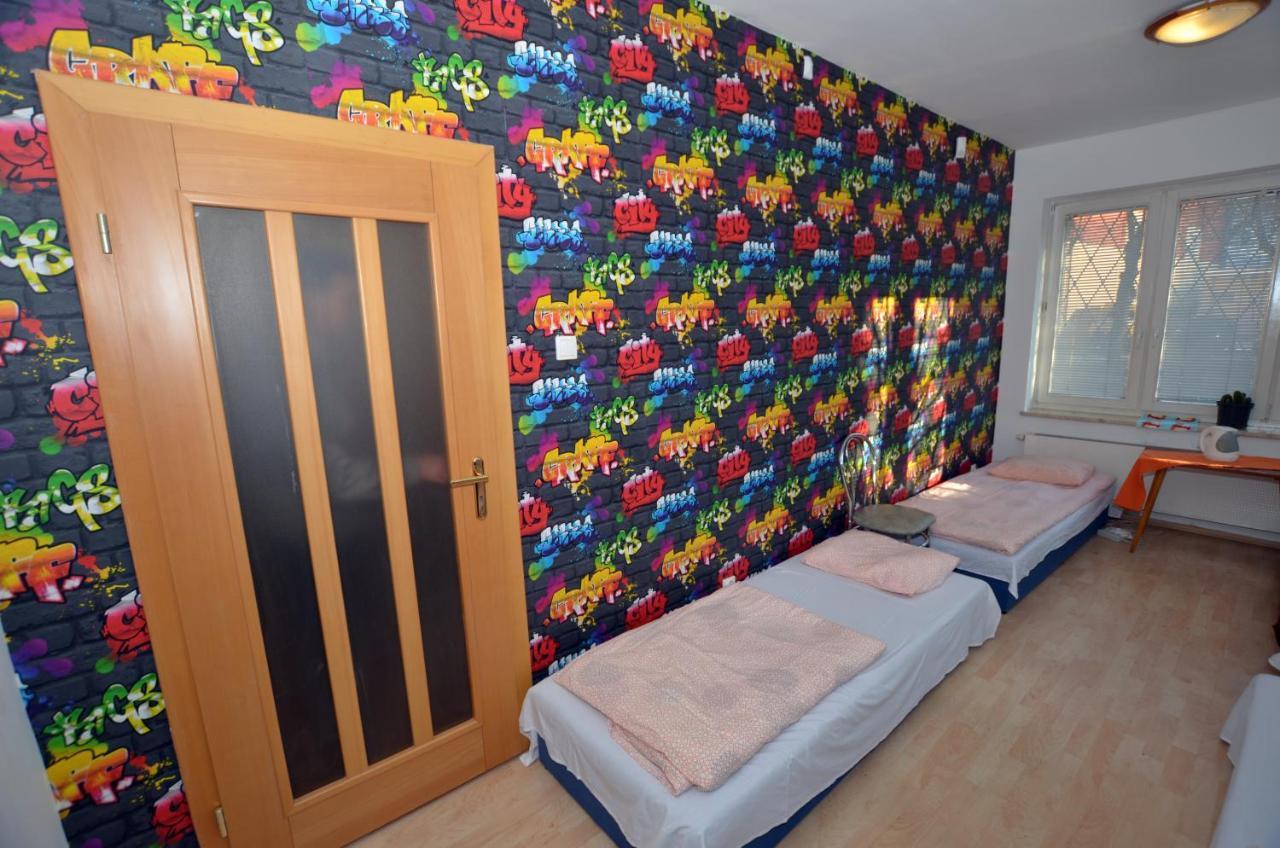 Hostel Madeira Гданськ Екстер'єр фото
